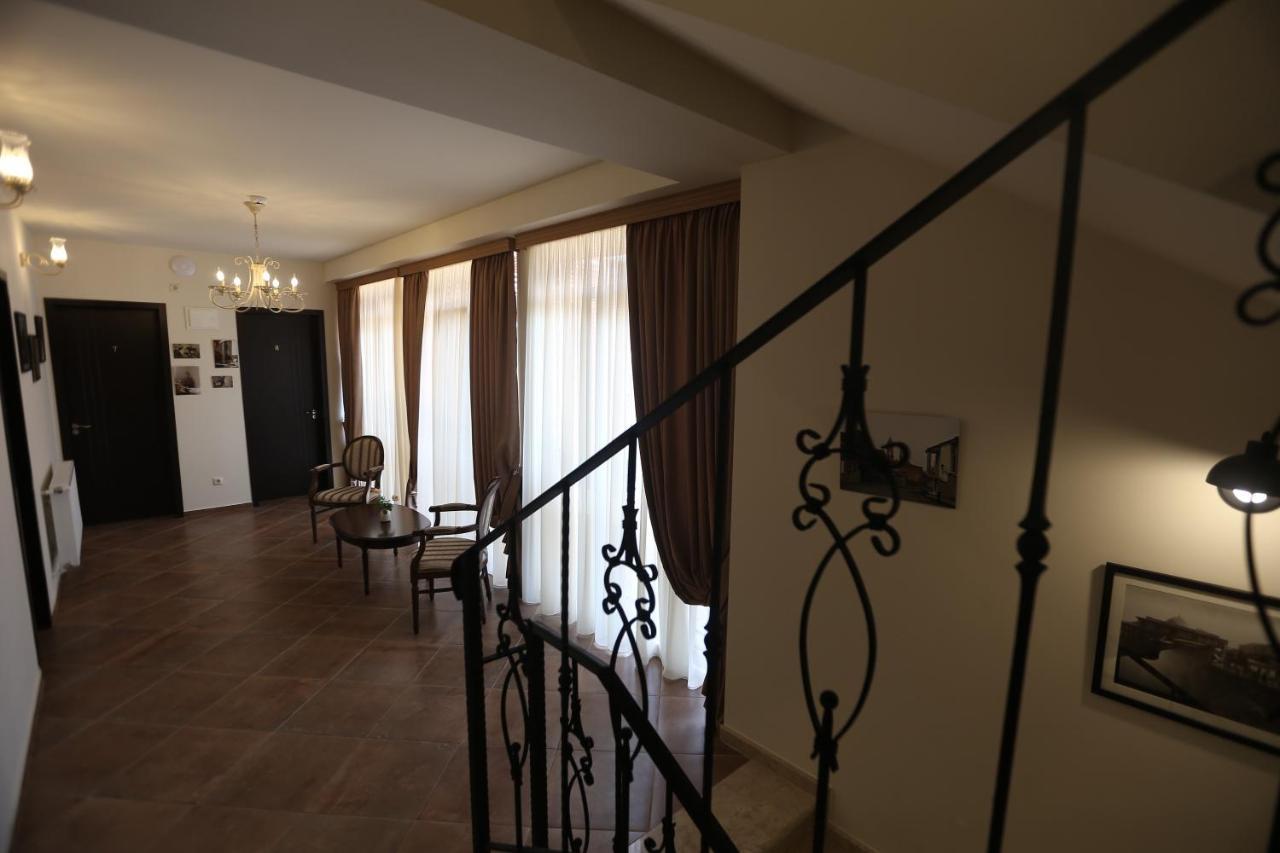 Le Caucase Tbilisi ภายนอก รูปภาพ